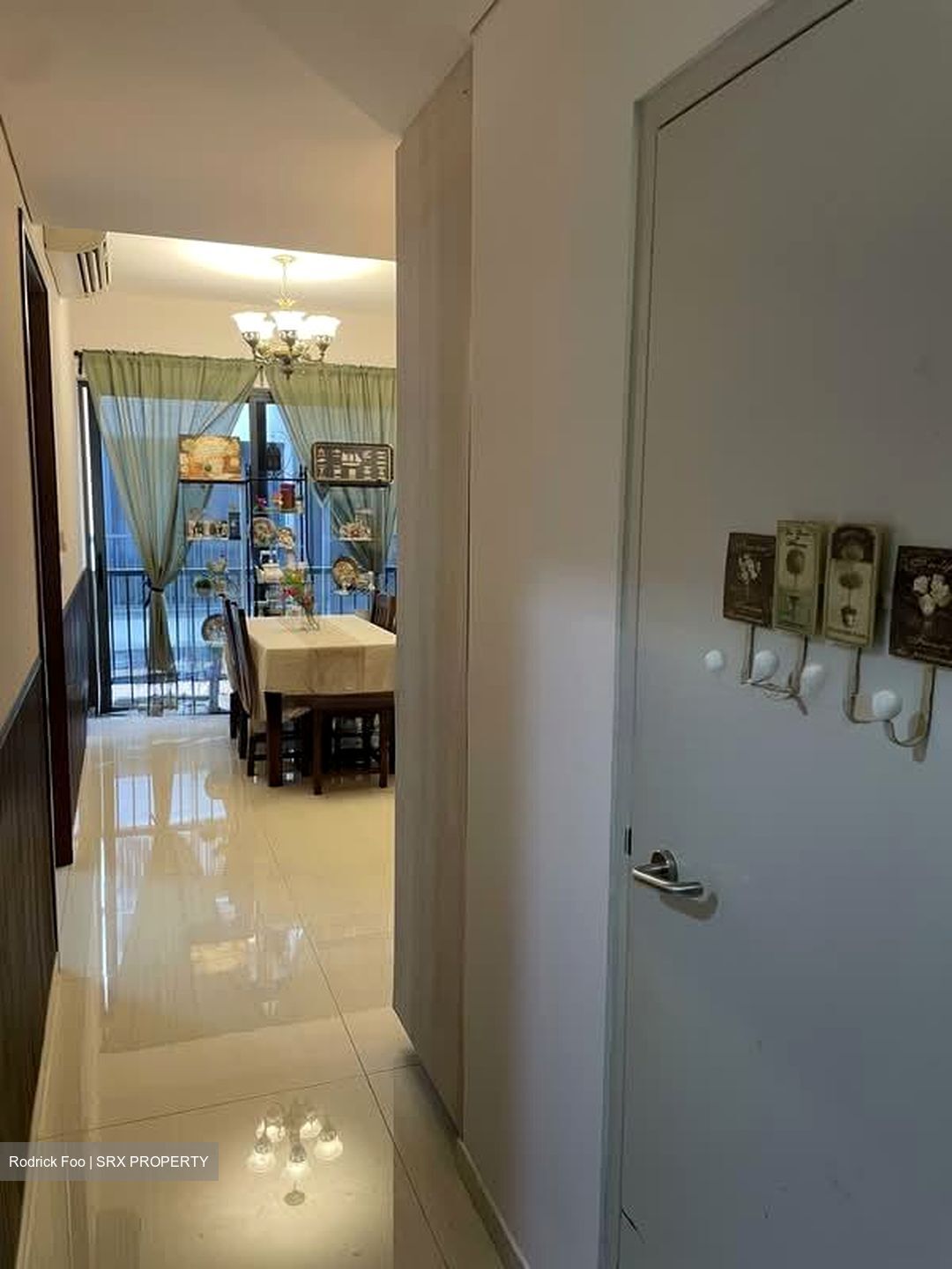 The Promenade@Pelikat (D19), Apartment #556841581